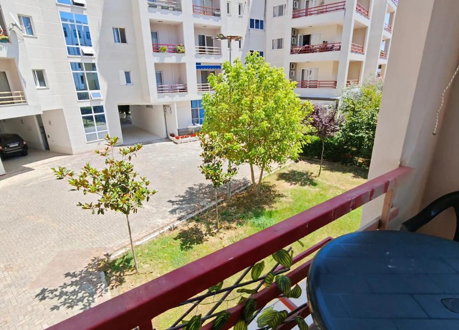E&E Apartments Mali I Robit Golem