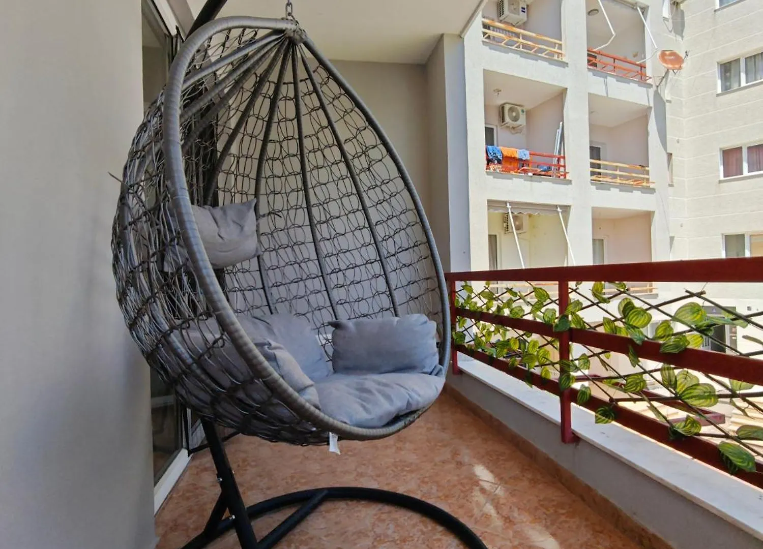 E&E Apartments Mali I Robit Golem