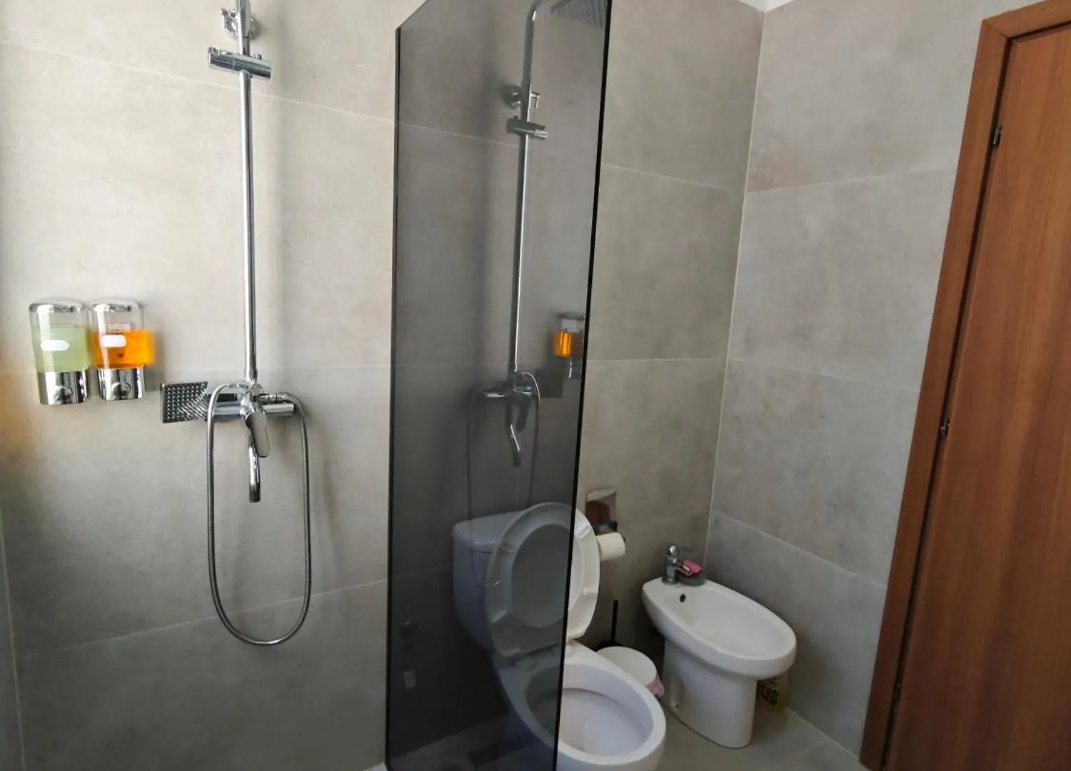 E&E Apartments Mali I Robit Golem