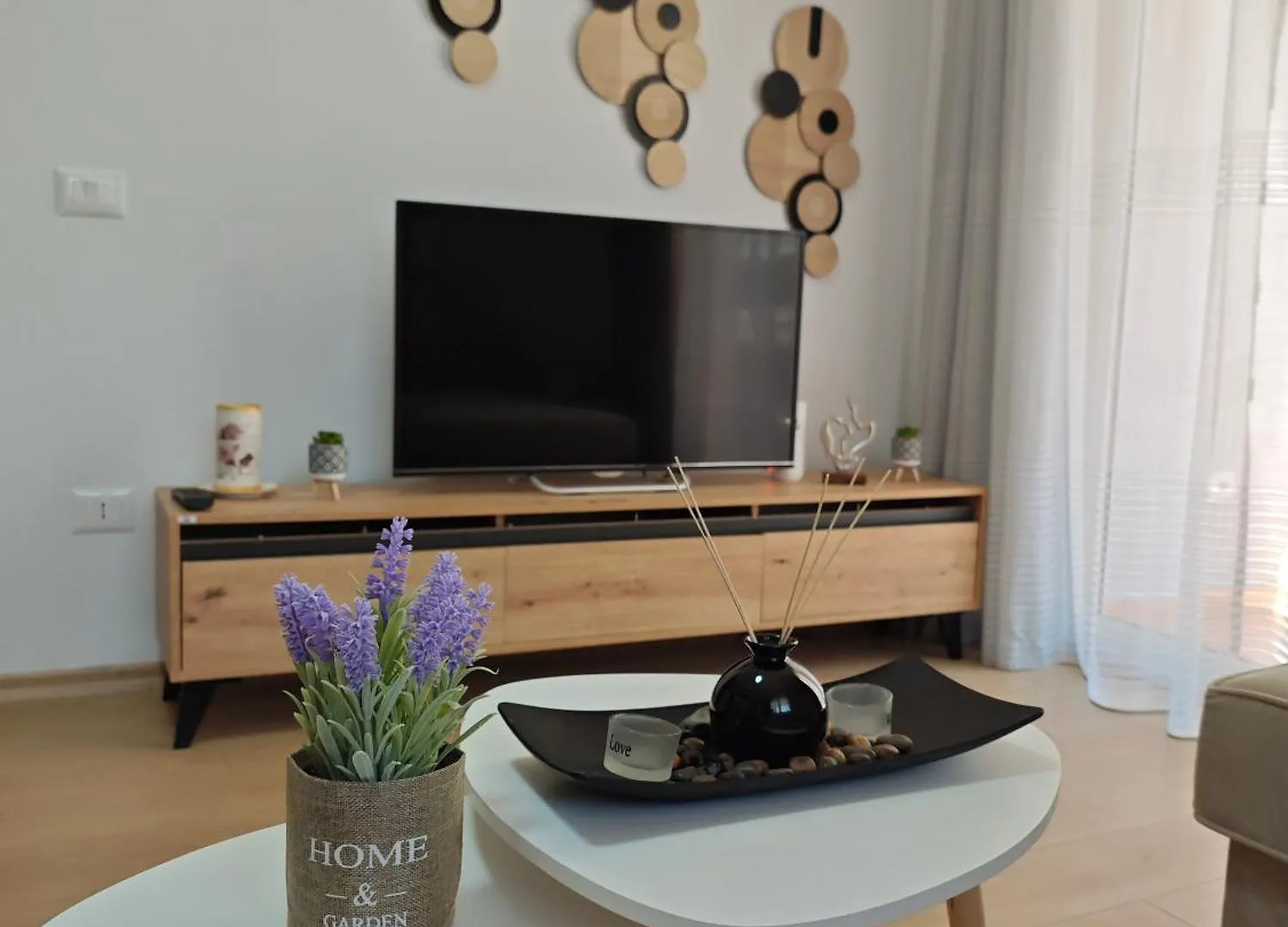 E&E Apartments Mali I Robit Golem